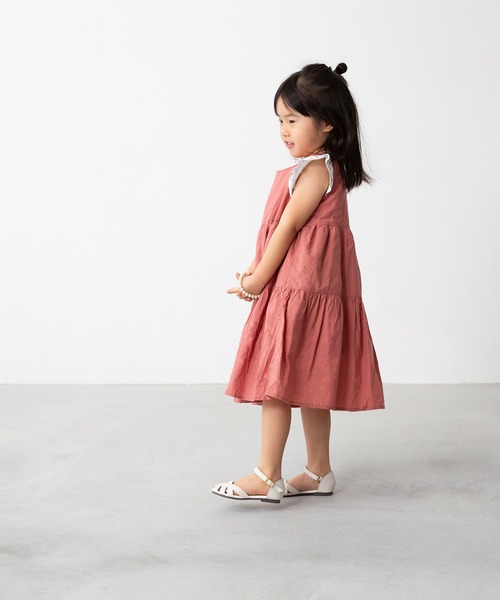 menue（メヌエ）の「面ファスナー付き ストラップ キッズサンダル（サンダル・キッズ・シルバー/ブラウン/ホワイト・15.0cm/16.0cm/17.0cm/18.0cm/19.0cm/20.0cm/21.0cm）」の18枚目の写真