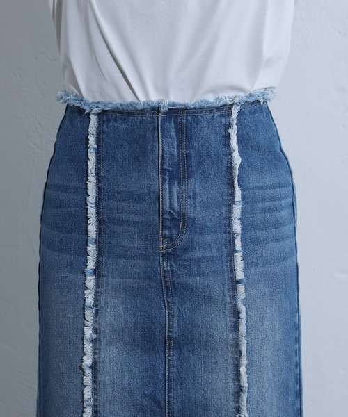 COLONY 2139（コロニートゥーワンスリーナイン）の「カットオフフリンジデニムスカート（デニムスカート・レディース・ブルー・MEDIUM/SMALL）」の16枚目の写真