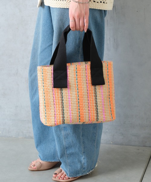 Actually（アクチュアリー）の「かごバッグ 巾着付き（トートバッグ・レディース・ブラック/オレンジ・フリー）」の2枚目の写真