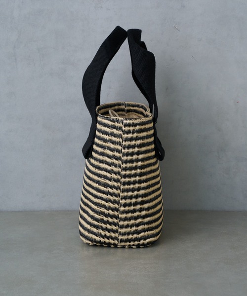 Actually（アクチュアリー）の「かごバッグ 巾着付き（トートバッグ・レディース・ブラック/オレンジ・フリー）」の4枚目の写真