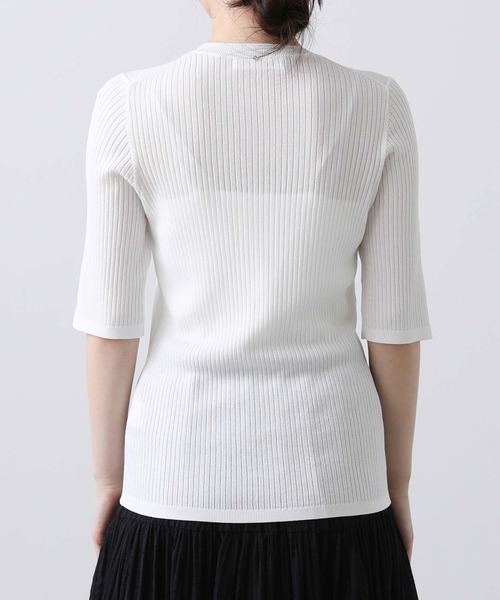 Gready Brilliant（グレディブリリアン）の「Ｒｙ混リブクルー半袖ニット（ニット/セーター・レディース・ブラック/オフホワイト・38）」の21枚目の写真