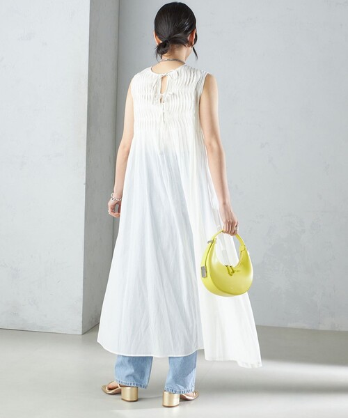 Torrazzo Donna（トラッゾドンナ）の「【SHIPS別注】TORRAZZO DONNA:〈手洗い可能〉ピンタック ワンピース ◇（ワンピース・レディース・ブラック/ホワイト/ピンク・ONE SIZE）」の20枚目の写真