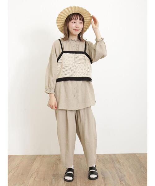 Samansa Mos2（サマンサ モスモス）の「透かしパッチワーク風前後2WAYキャミビスチェ（キャミソール・レディース・ブラック/グレー/キナリ・F）」の18枚目の写真