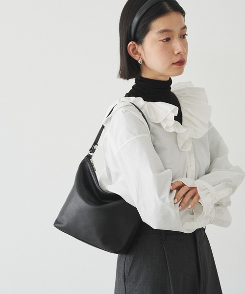 3/4～価格改定》ソフトレザーシンプルショルダーバッグ (CE-1328-WEB