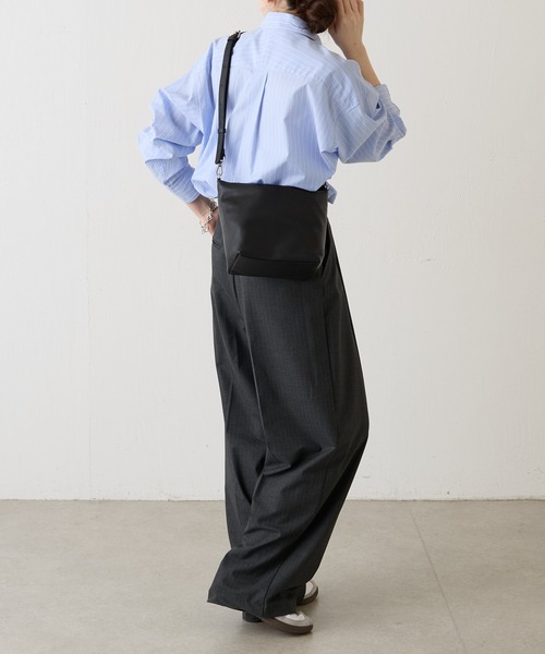 3/4～価格改定》ソフトレザーシンプルショルダーバッグ (CE-1328-WEB