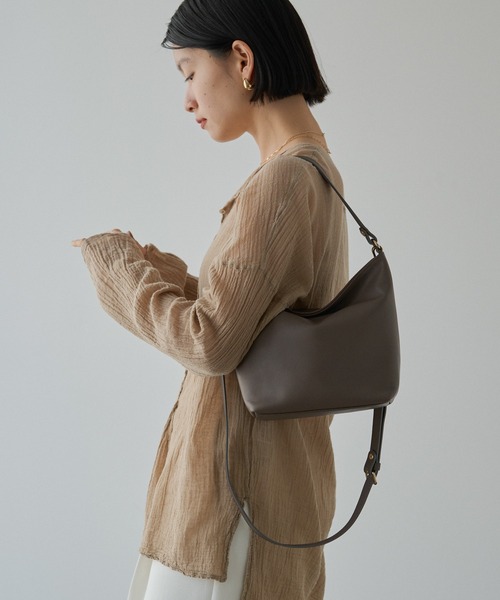 ソフトレザーシンプルショルダーバッグ (CE-1328)（ショルダーバッグ）｜russet（ラシット）