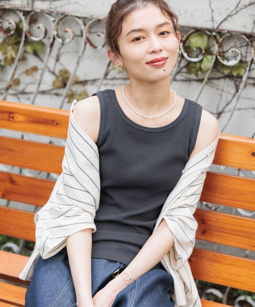 studio CLIP（スタディオクリップ）の「アソート気が利くタンクトップ[プラスサイズあり]（タンクトップ・レディース・スモーク/その他6/その他5/その他1/その他2/その他3/その他4/オフホワイト・MEDIUM/LARGE/X-LARGE/XX-LARGE/XXX-LARGE）」の3枚目の写真