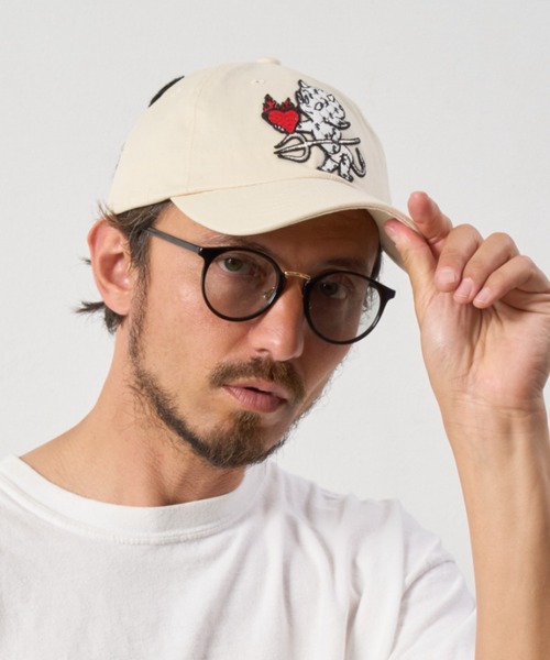STUD MUFFIN（スタッドマフィン）の「STUD MUFFIN/スタッドマフィン/コットンツイル BABYLパッチ＆カギ編みクロス コットンローキャップ（キャップ・メンズ・チャコールグレー/オフホワイト・2/4）」の2枚目の写真