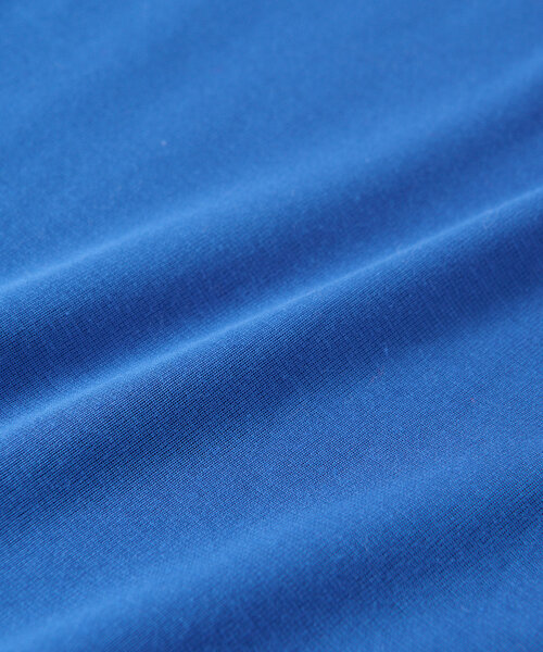 RIVE DROITE（リヴドロワ）の「【A・MONN】【吸水速乾/接触冷感】オープンネックTee　(夏服/半袖/シアートップス)（Tシャツ/カットソー・レディース・ブラック/ホワイト/ベージュ/ブルー/カーキ・FREE）」の6枚目の写真