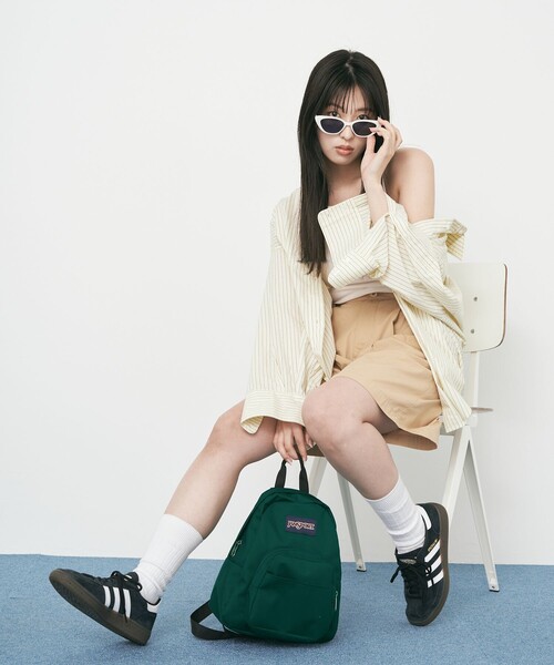 FREAK'S STORE（フリークスストア）の「限定展開　JANSPORT/ジャンスポーツ　HALF PINT/ハーフ パイント（リュック）（バックパック/リュック・レディース・ピンク/ブルーグリーン/グリーン/ブラック/ベージュ・ONE SIZE）」の9枚目の写真