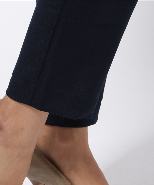 laboratory work（ラボラトリーワーク）の「TRツイルストレッチテーパードパンツ（その他パンツ・レディース・カーキ/ベージュ/ネイビー・MEDIUM）」の10枚目の写真