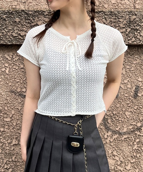 GLAMOROUS JANE(グラマラスジェーン)の「レースアップリボン半袖ニットトップス(ニット/セーター・レディース・ホワイト/ブラック/ベージュ・FREE)」の7枚目の写真