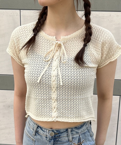 GLAMOROUS JANE(グラマラスジェーン)の「レースアップリボン半袖ニットトップス(ニット/セーター・レディース・ホワイト/ブラック/ベージュ・FREE)」の22枚目の写真