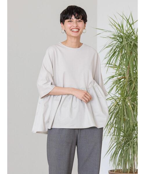 AMERICAN HOLIC(アメリカンホリック)の「異素材ティアードプルオーバー(Tシャツ/カットソー・レディース・ブラック/グレイッシュベージュ・M/L)」の13枚目の写真