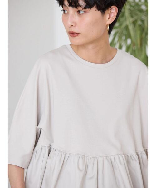 AMERICAN HOLIC(アメリカンホリック)の「異素材ティアードプルオーバー(Tシャツ/カットソー・レディース・ブラック/グレイッシュベージュ・M/L)」の18枚目の写真