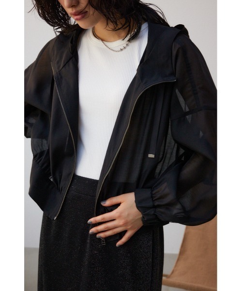 AZUL by moussy（アズールバイマウジー）の「シアーフーディーブルゾン（ブルゾン・レディース・アイボリー/ブラック/グレー・FREE）」の14枚目の写真