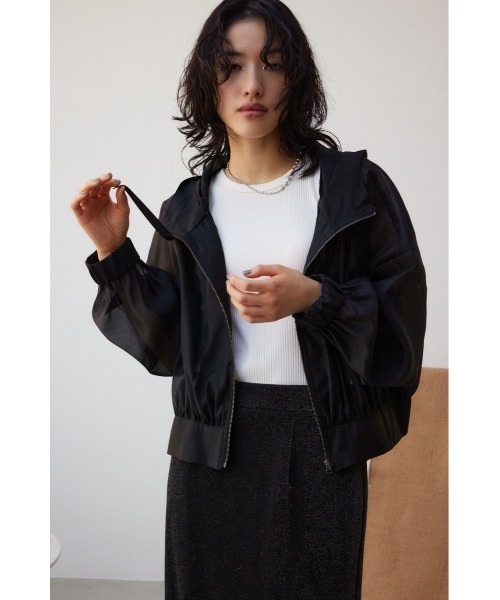 AZUL by moussy（アズールバイマウジー）の「シアーフーディーブルゾン（ブルゾン・レディース・アイボリー/ブラック/グレー・FREE）」の13枚目の写真