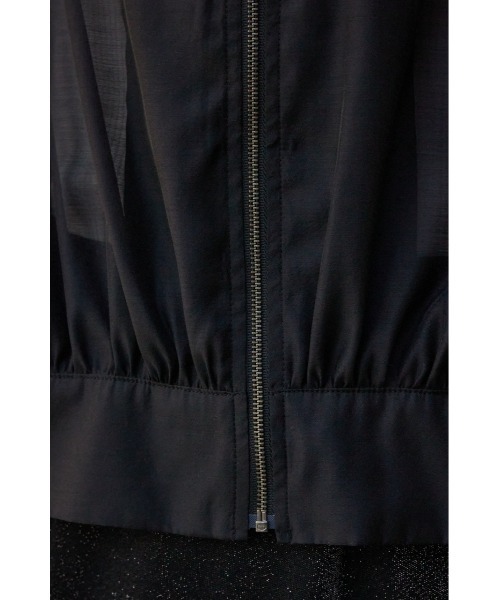 AZUL by moussy（アズールバイマウジー）の「シアーフーディーブルゾン（ブルゾン・レディース・アイボリー/ブラック/グレー・FREE）」の4枚目の写真