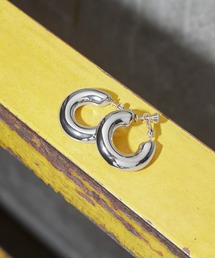 GOLDY | パイプ ライン フープ イヤリング(イヤリング)