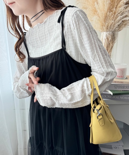 classicalelf（クラシカルエルフ）の「上品大人フェミニン。前後2wayフリンジジャガードメロウトップス（Tシャツ/カットソー・レディース・オフホワイト/ブラック/グレイッシュベージュ/ライトベージュ/ブラウン/ライトグレー・LARGE/MEDIUM/SMALL/X-LARGE）」の10枚目の写真