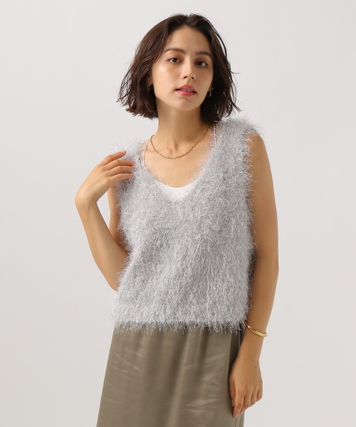 BAYFLOW（ベイフロー）の「[夏から長く着られる]ショートラメファーベスト（ベスト・レディース・ブラック/アイボリー/ライトグレー・FREE）」の2枚目の写真