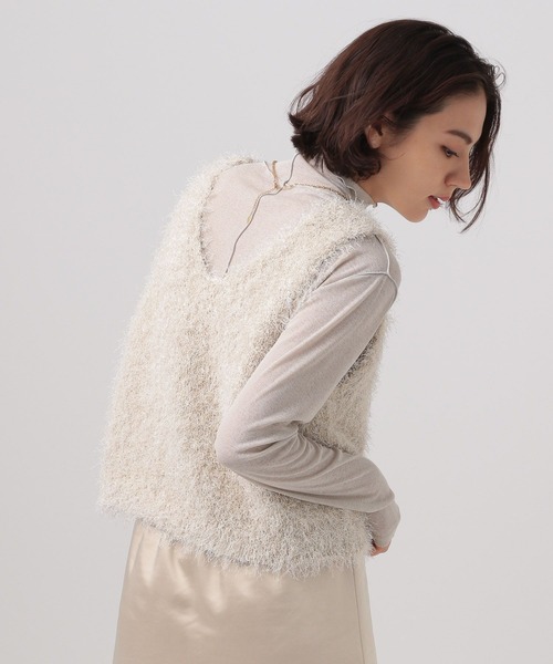 BAYFLOW（ベイフロー）の「[夏から長く着られる]ショートラメファーベスト（ベスト・レディース・ブラック/アイボリー/ライトグレー・FREE）」の12枚目の写真