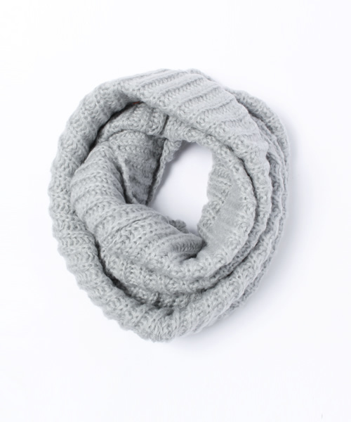 salut!（サリュ!）の「ﾎﾞﾘｭｰﾑﾆｯﾄｽﾇｰﾄﾞ（ストール/ショール・レディース・ベージュ/グレー・FREE）」の2枚目の写真