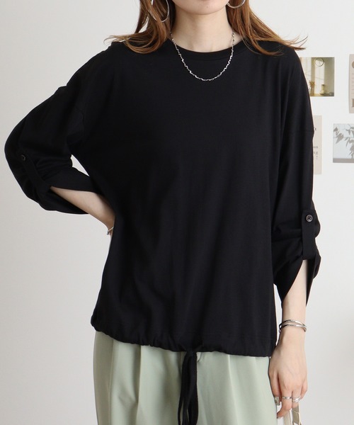 atONE(アットワン)の「atONE エフォートレスバルーンスリーブ2WAYトップス(Tシャツ/カットソー・レディース・ブラック/チャコールグレー/グレイッシュベージュ/カーキ/オフホワイト・M-L/LL~3L/4L~5L)」の1枚目の写真