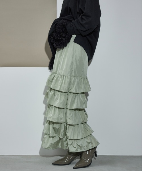 THE YOn（ザヨン）の「ナイロンフリルティアードスカート（スカート・レディース・セージグリーン/ブラック/シルバーグレー・FREE）」の10枚目の写真