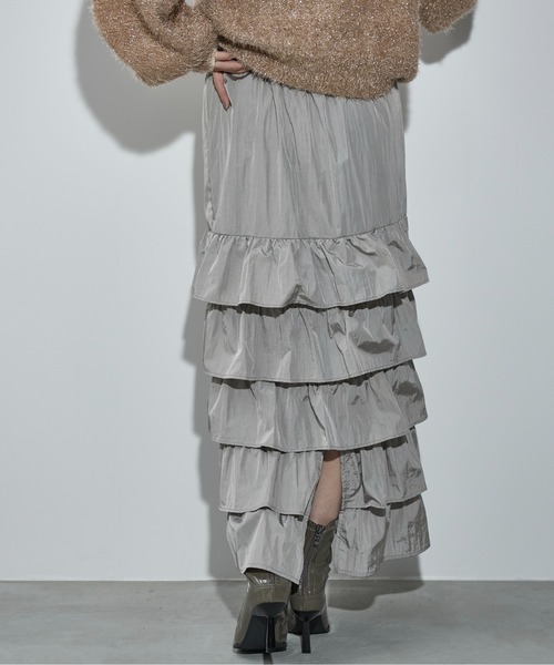 THE YOn（ザヨン）の「ナイロンフリルティアードスカート（スカート・レディース・セージグリーン/ブラック/シルバーグレー・FREE）」の17枚目の写真