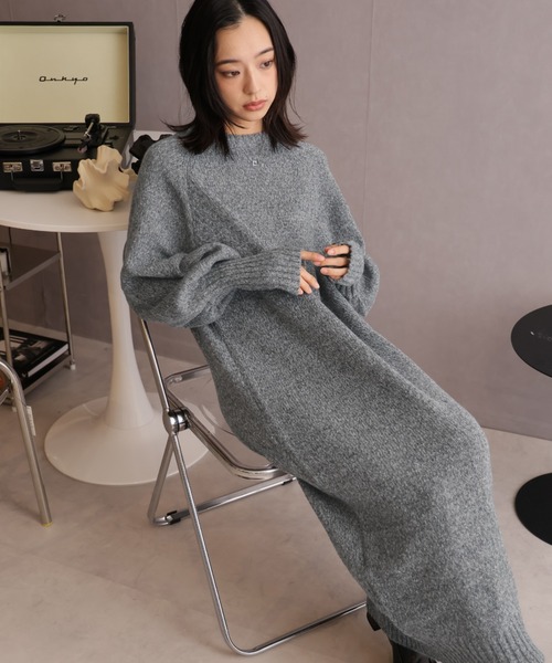 Girly Doll（ガーリードール）の「指ぬきボリューム袖クルーメランジニットワンピース（ワンピース・レディース・グレー/グレイッシュベージュ/モカ/チャコール/アイボリー・F）」の14枚目の写真