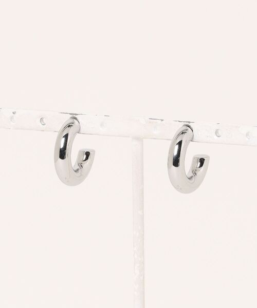 LOWRYS FARM(ローリーズファーム)の「ステンレスフープピアス 142891(ピアス(両耳用)・レディース・シルバー系その他/ゴールド/ゴールド系その他/シルバー・FREE)」の2枚目の写真