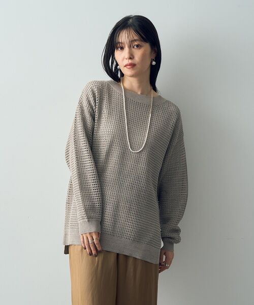 Editt by YECCA VECCA（エディットバイイェッカヴェッカ）の「ラメ混メッシュ編みニット（ニット/セーター・レディース・ブラック/グレイッシュベージュ/チャコールグレー・FREE）」の13枚目の写真