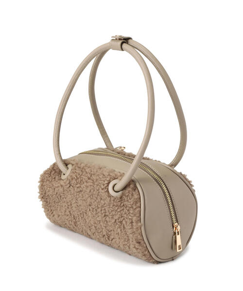 NATURAL BEAUTY BASIC（ナチュラルビューティーベーシック）の「◇【美人百花掲載】ハートチャームシープボストンバック（ボストンバッグ・レディース・ベージュ/オフホワイト・ﾌﾘ-）」の7枚目の写真