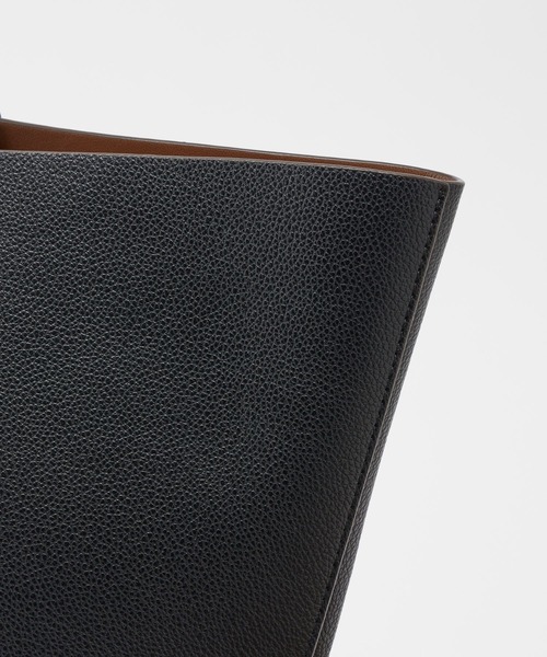 &MyuQ(アンドミューク)の「【&MyuQ】MATTETRA BAG(トートバッグ・レディース・ブラック/モカ・フリー)」の18枚目の写真