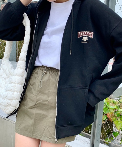 SHEPP（シープ）の「ワンポイントロゴ ジップ フーディー（パーカー・レディース・アイボリー/ブラック/ネイビー・M/XL/L）」の9枚目の写真
