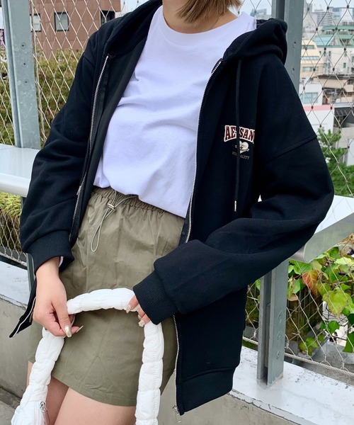SHEPP（シープ）の「ワンポイントロゴ ジップ フーディー（パーカー・レディース・アイボリー/ブラック/ネイビー・M/XL/L）」の10枚目の写真