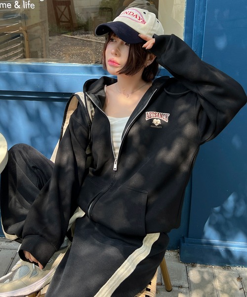 SHEPP（シープ）の「ワンポイントロゴ ジップ フーディー（パーカー・レディース・アイボリー/ブラック/ネイビー・M/XL/L）」の19枚目の写真