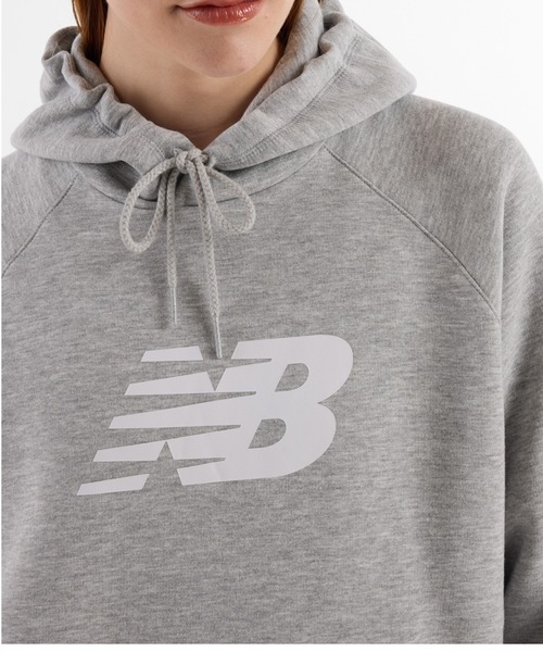NEW BALANCE(ニューバランス)の「ニューバランス New Balance Sport フリースロゴフーディ_(裏起毛)(パーカー・レディース・ライトグレー/ネイビー/ブラック・S/M/L/XL)」の8枚目の写真