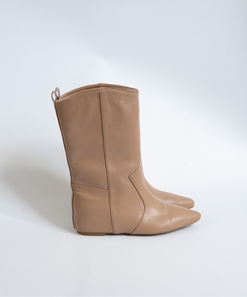 Fabby fabby(ファビィーファビィー)の「インヒールワイドシャフトミドルブーツ(ブーツ・レディース・ベージュ/ブラック・LARGE/MEDIUM/SMALL)」の10枚目の写真