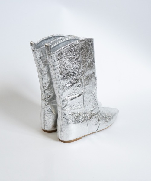 Fabby fabby(ファビィーファビィー)の「インヒールワイドシャフトミドルブーツ(ブーツ・レディース・ベージュ/ブラック・LARGE/MEDIUM/SMALL)」の13枚目の写真