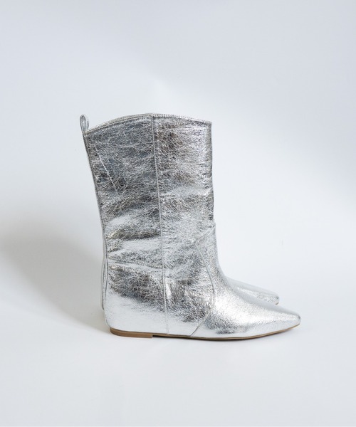 Fabby fabby(ファビィーファビィー)の「インヒールワイドシャフトミドルブーツ(ブーツ・レディース・ベージュ/ブラック・LARGE/MEDIUM/SMALL)」の14枚目の写真