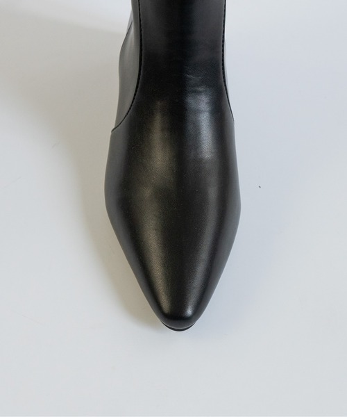 Fabby fabby(ファビィーファビィー)の「インヒールワイドシャフトミドルブーツ(ブーツ・レディース・ベージュ/ブラック・LARGE/MEDIUM/SMALL)」の4枚目の写真