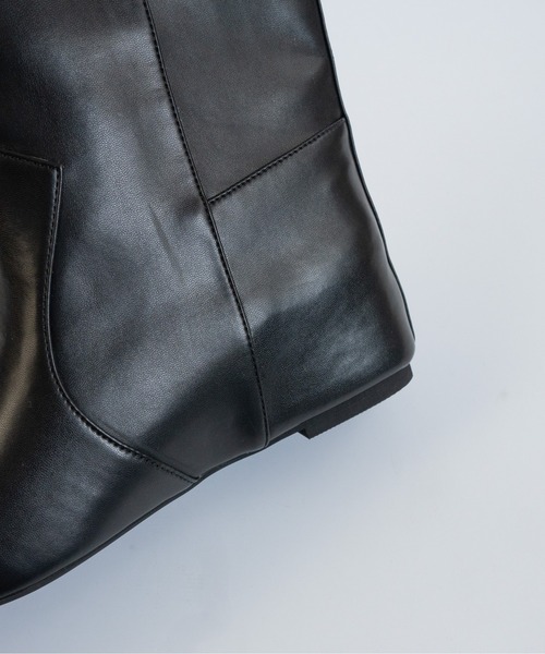 Fabby fabby(ファビィーファビィー)の「インヒールワイドシャフトミドルブーツ(ブーツ・レディース・ベージュ/ブラック・LARGE/MEDIUM/SMALL)」の5枚目の写真