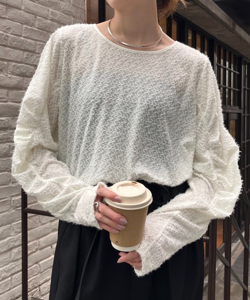 CIAOPANIC TYPY(チャオパニックティピー)の「起毛レースシャーリングトップス(Tシャツ/カットソー・レディース・ベージュ/ブラック/オフホワイト・ONE SIZE)」の2枚目の写真