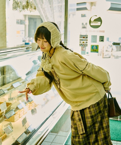 kutir（クティール）の「【クティールとレトロ】ハートフリルアソートスウェット/トレーナー（スウェット・レディース・ベージュ/ネイビー/ブラウン・FREE）」の6枚目の写真