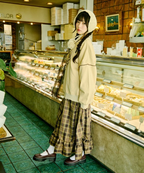 kutir（クティール）の「【クティールとレトロ】ハートフリルアソートスウェット/トレーナー（スウェット・レディース・ベージュ/ネイビー/ブラウン・FREE）」の12枚目の写真