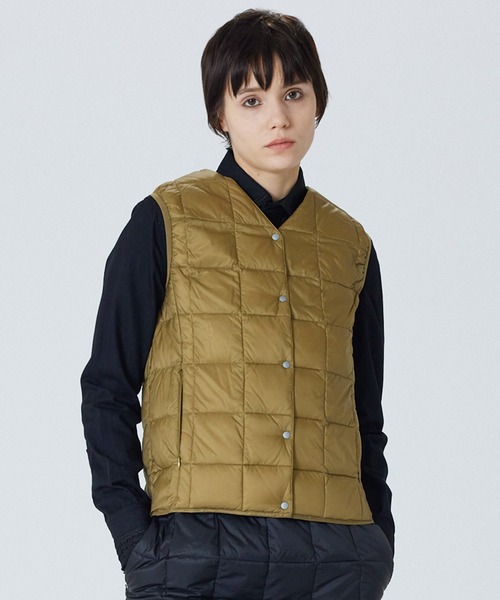 TAION(タイオン)の「【TAION(タイオン)】〈ウィメンズ〉ベーシック Vネックボタン インナーダウンベスト(ダウンベスト・レディース・チョコ/ネイビー系6/カーキ/サンドベージュ/オフホワイト/レモンイエロー/オレンジ/オリーブ/グレー/ライトグレー/ラベンダー/ダークネイビー/モカ/ベージュ/ダークオリーブ/チャコールグレー/ブラック/ダークグリーン/ミント/ダークグリーン系/ネイビー/チャコール/ケリーグリーン/レオパード/その他8/ベージュ系4/ベージュ系5/ブラック系その他3・XL/M/L/2XL/S)」の10枚目の写真