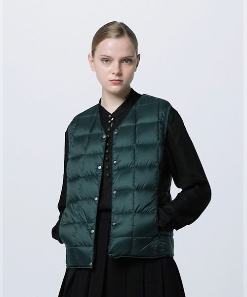 TAION(タイオン)の「【TAION(タイオン)】〈ウィメンズ〉ベーシック Vネックボタン インナーダウンベスト(ダウンベスト・レディース・チョコ/ネイビー系6/カーキ/サンドベージュ/オフホワイト/レモンイエロー/オレンジ/オリーブ/グレー/ライトグレー/ラベンダー/ダークネイビー/モカ/ベージュ/ダークオリーブ/チャコールグレー/ブラック/ダークグリーン/ミント/ダークグリーン系/ネイビー/チャコール/ケリーグリーン/レオパード/その他8/ベージュ系4/ベージュ系5/ブラック系その他3・XL/M/L/2XL/S)」の19枚目の写真