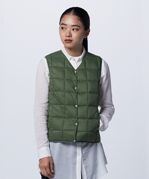 TAION(タイオン)の「【TAION(タイオン)】〈ウィメンズ〉ベーシック Vネックボタン インナーダウンベスト(ダウンベスト・レディース・チョコ/ネイビー系6/カーキ/サンドベージュ/オフホワイト/レモンイエロー/オレンジ/オリーブ/グレー/ライトグレー/ラベンダー/ダークネイビー/モカ/ベージュ/ダークオリーブ/チャコールグレー/ブラック/ダークグリーン/ミント/ダークグリーン系/ネイビー/チャコール/ケリーグリーン/レオパード/その他8/ベージュ系4/ベージュ系5/ブラック系その他3・XL/M/L/2XL/S)」の15枚目の写真